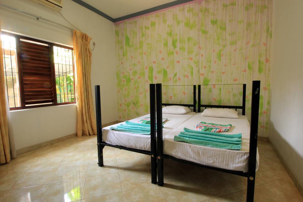 Flipflop Hostel Negombo Bagian luar foto