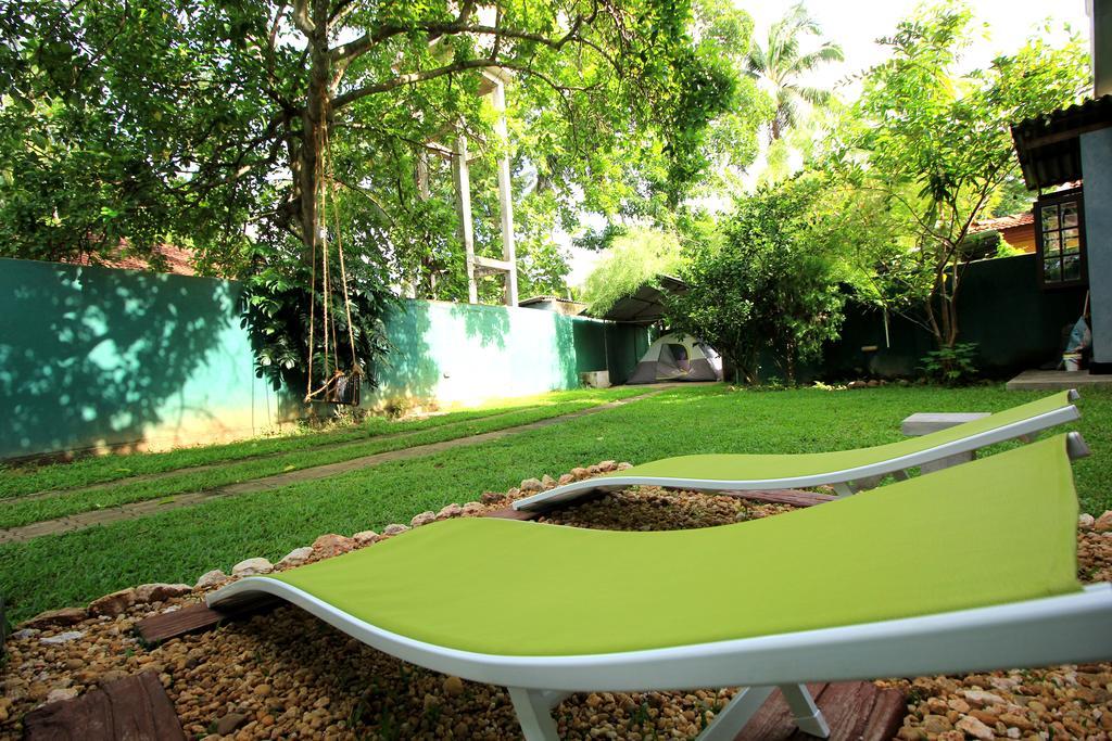 Flipflop Hostel Negombo Bagian luar foto