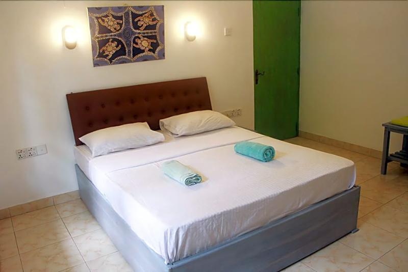 Flipflop Hostel Negombo Bagian luar foto