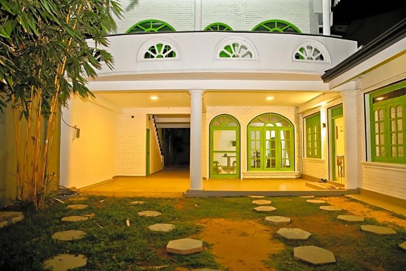 Flipflop Hostel Negombo Bagian luar foto